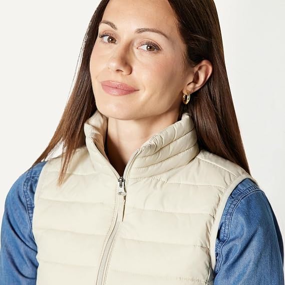Cream Quilted Sleeveless Vest image 2